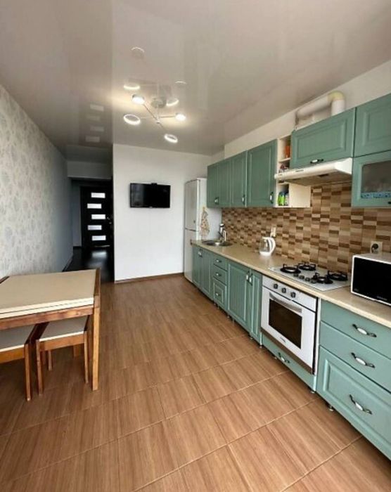 Двостороння 2к з класним ремонтом. ТОРГ! 24255