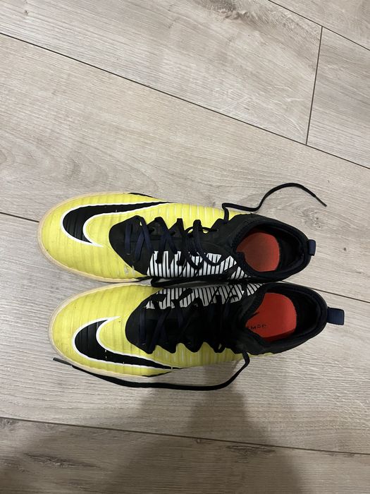 Футзалки Nike сороконожки 43 розмір оригінал