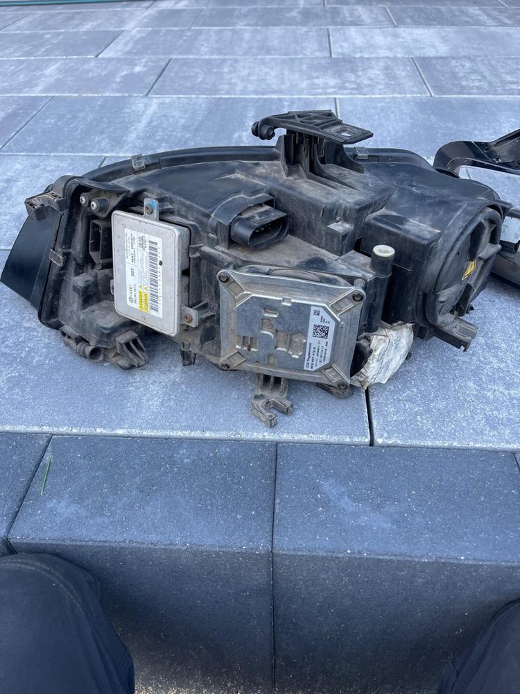 Lampa prawa audi A4B8 uszkodzona