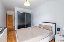 quarto preto e branco