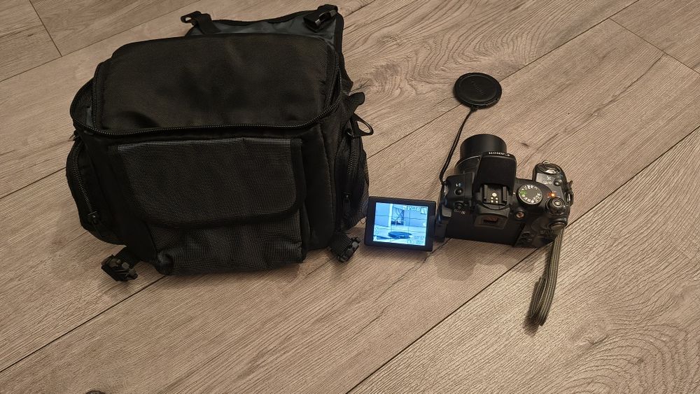 Aparat fotograficzny CANNON Power Shot S5IS z futeralem