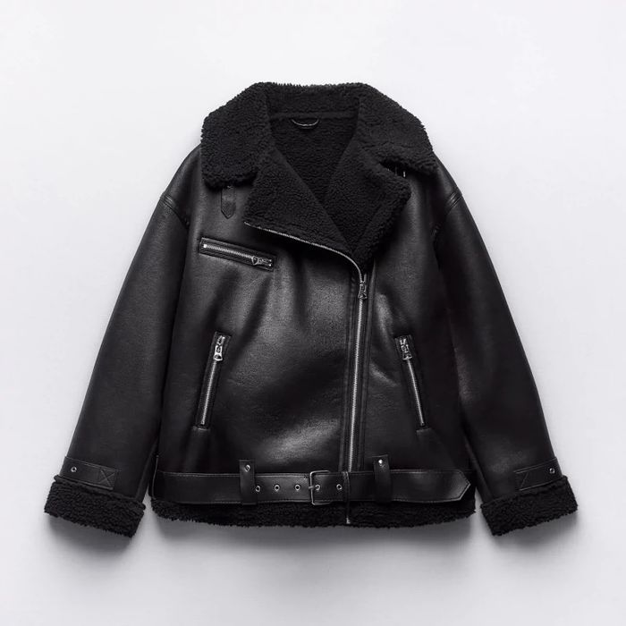 Жіноча чорна дублянка в стилі Zara розмір М