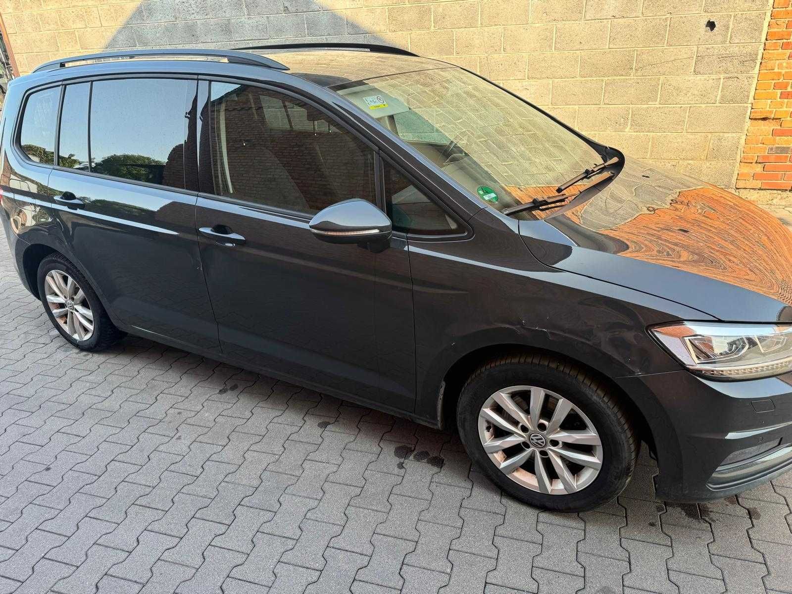 VW Touran 5 osób, hak