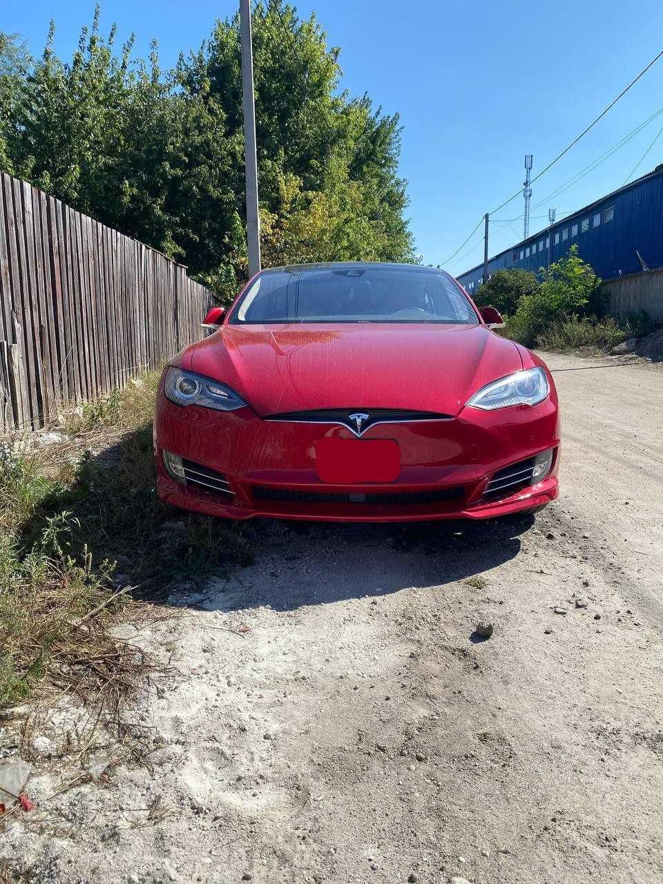 Передний бампер для Tesla Model S дорестайл