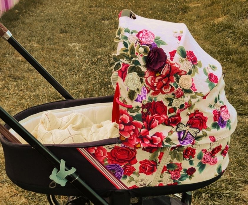 Gondola wózka cybex priam 2.0 spring blossom light beige