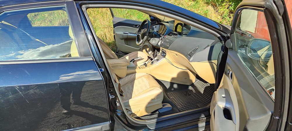 Honda Civic 2008 1.8 140 km