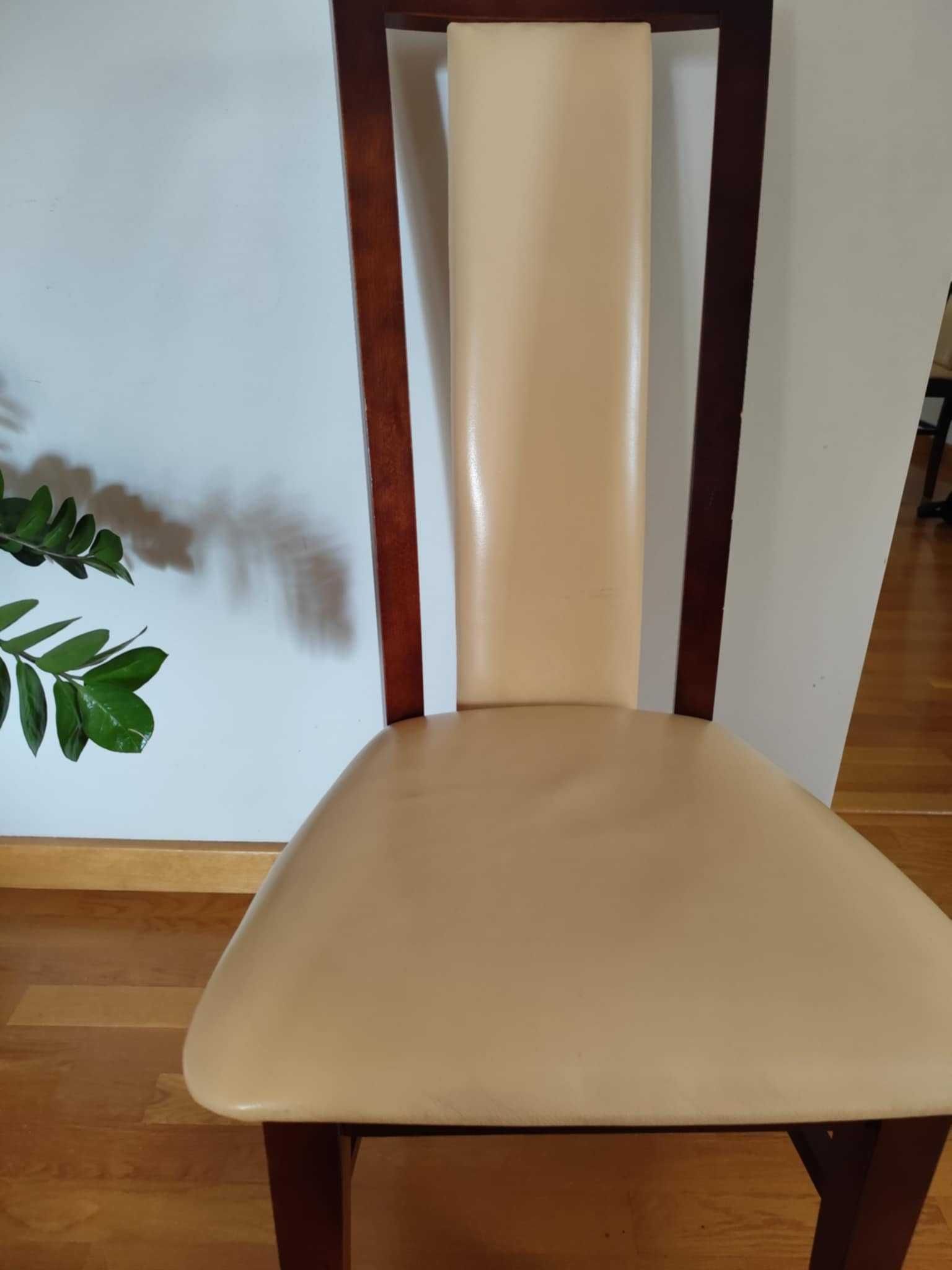 Sprzedam krzesła drewniane, solidne w dobrym stanie, 8szt