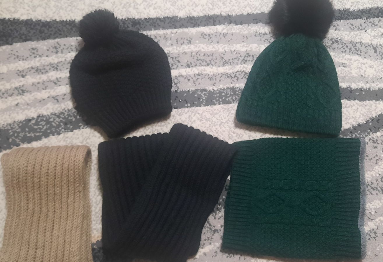 Зимняя вязаная (вязка+флис) шапка на 3-4-5 лет