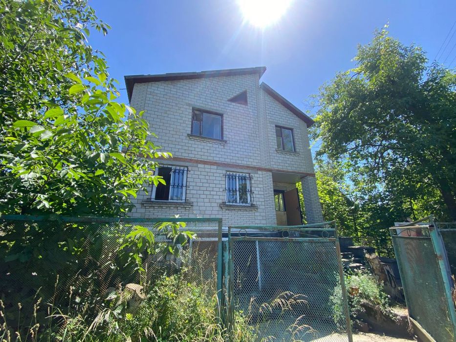 Продаж будинку- дачі в Тютьках