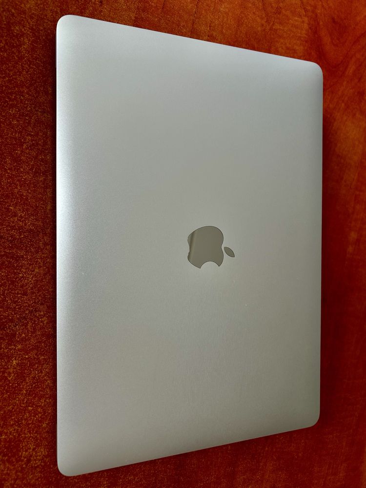 Apple Macbook Air13” M1 256 GB, A2337