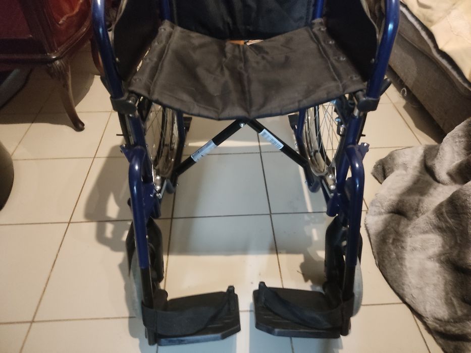 Cadeira de rodas pouco uso