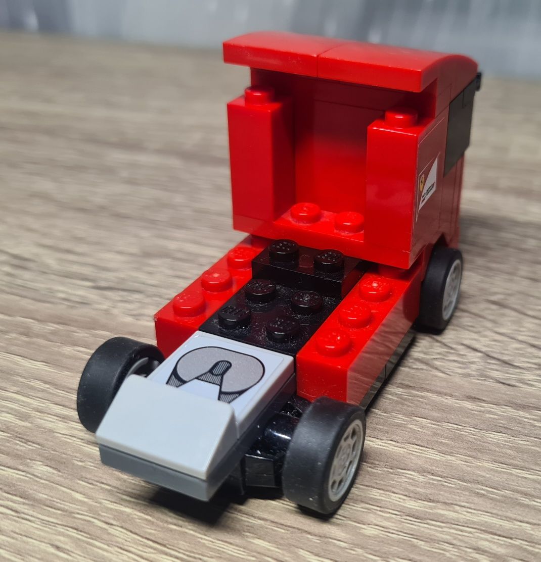 Конструктор Lego 30191 Ferrari Scuderia Ferrari Truck