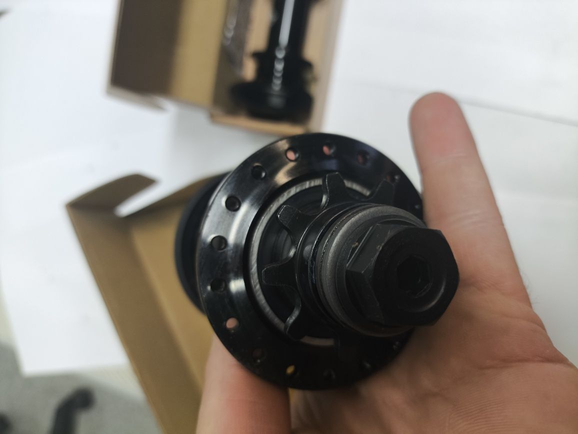 Komplet piast Odyssey Clutch V2 freecoaster + c5 front