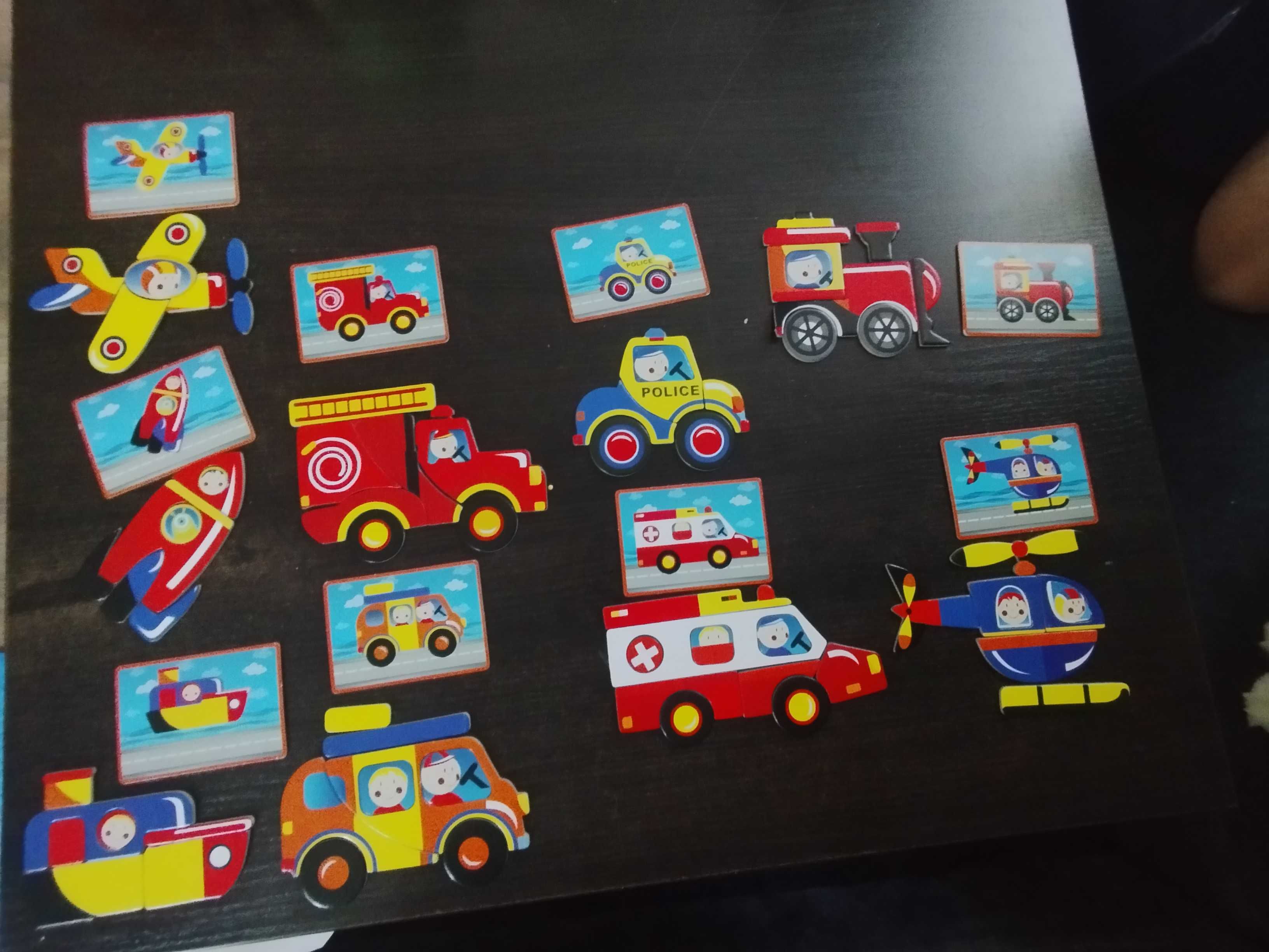 Puzzle magnetyczne pojazdy Playtive