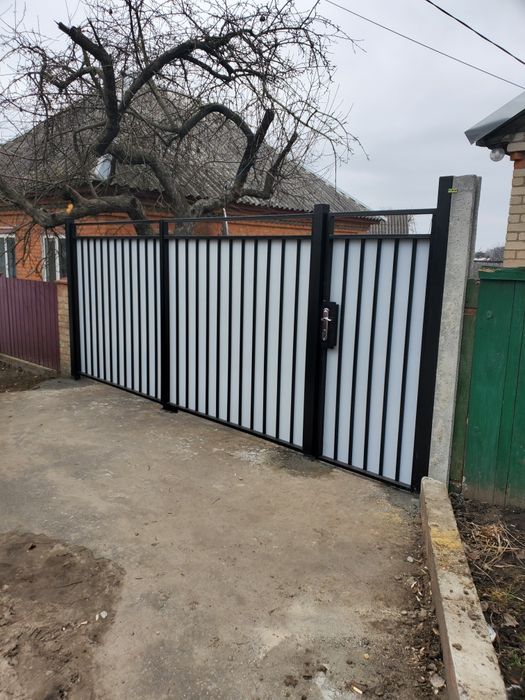 Відкатні та розсувні ворота, автостоянки, поручні, огорожі, двері