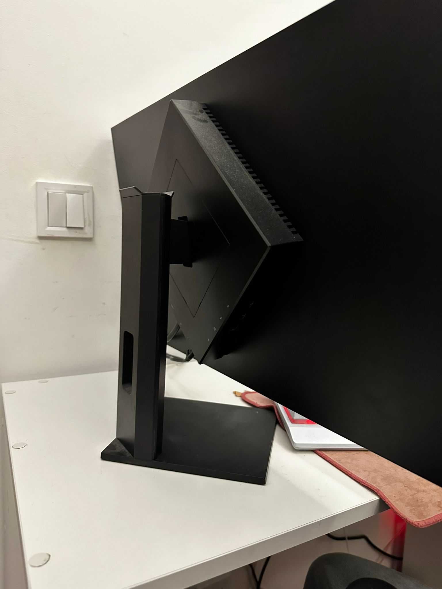 Monitor OMEN 144HZ 27´