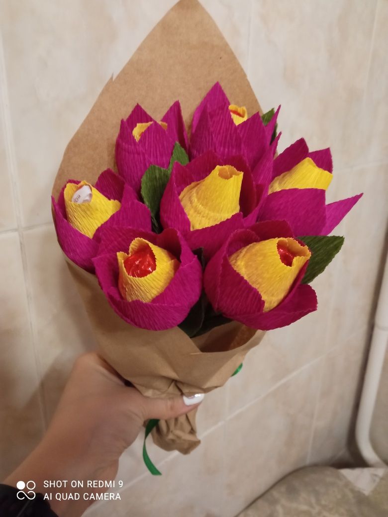 Тюльпаны, розы. Цветы