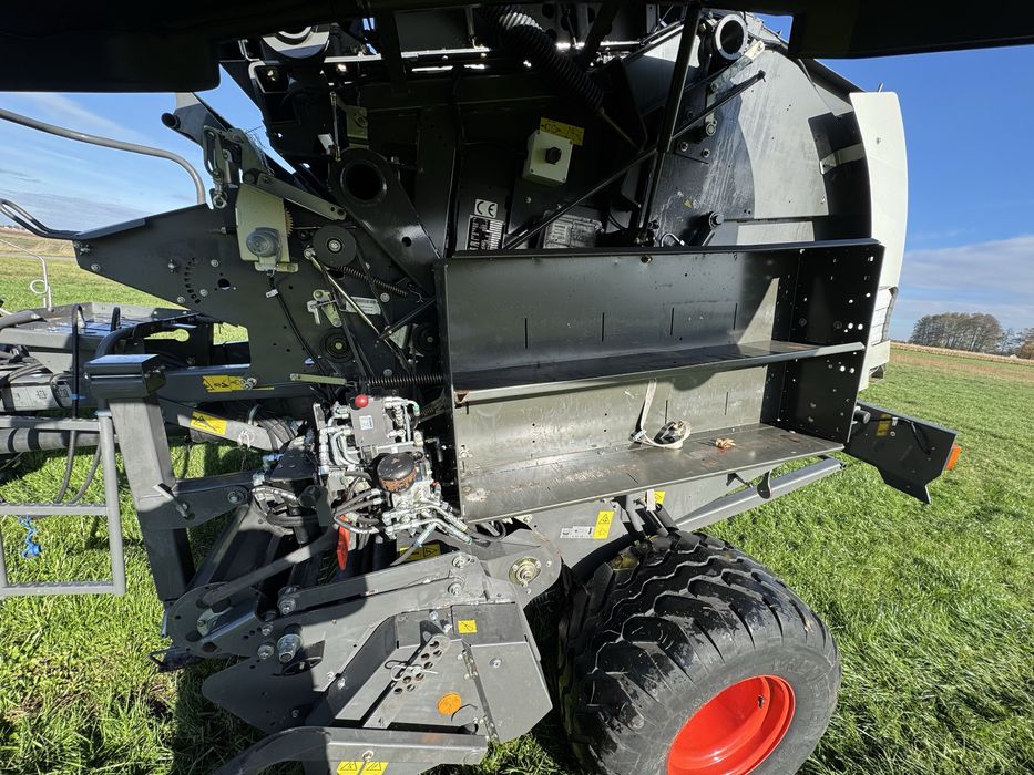 Claas Variant 385 RC Prasa rolująca