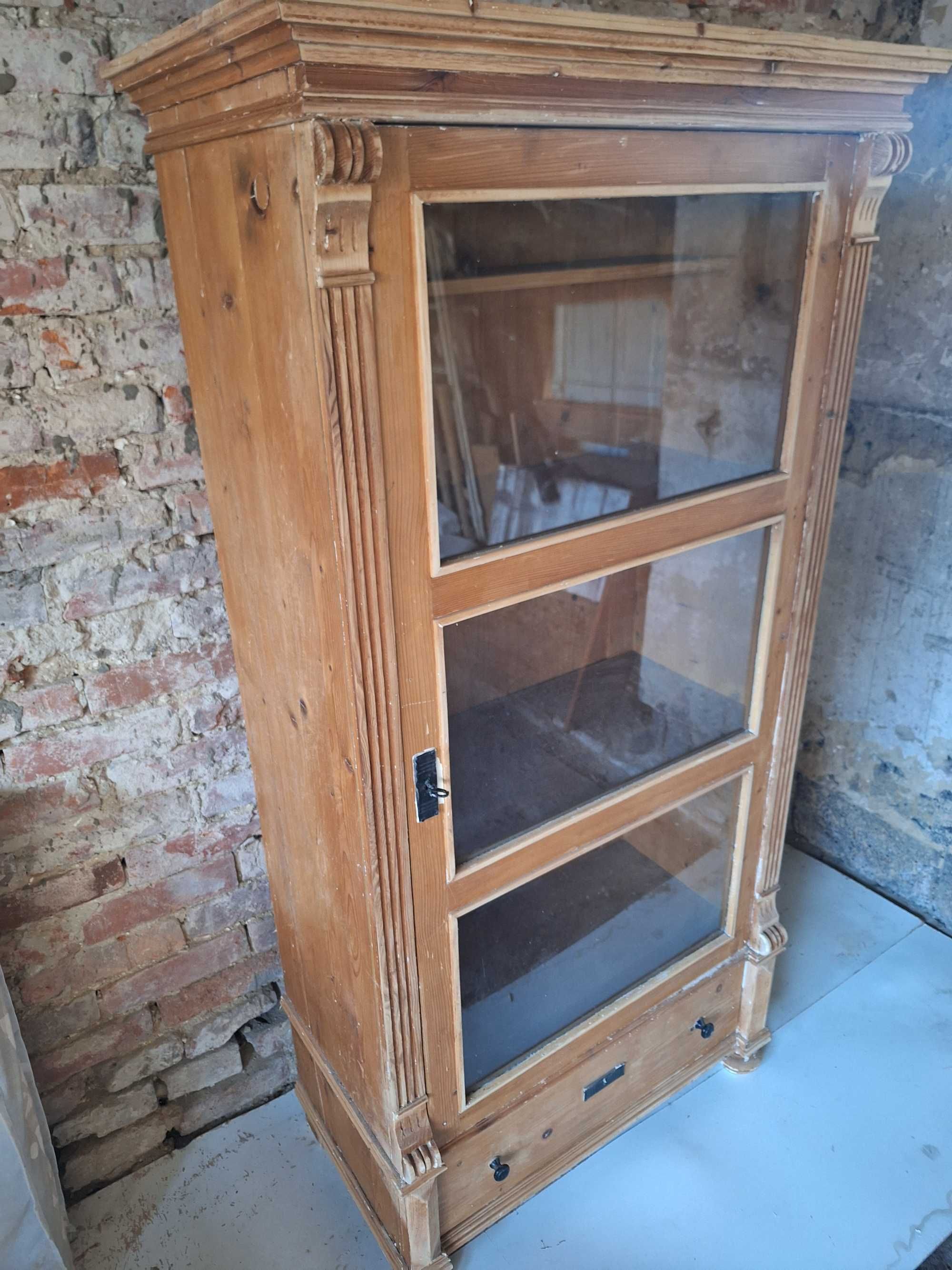 Witryna komoda szafa przeszklona lite drewno vintage retro
