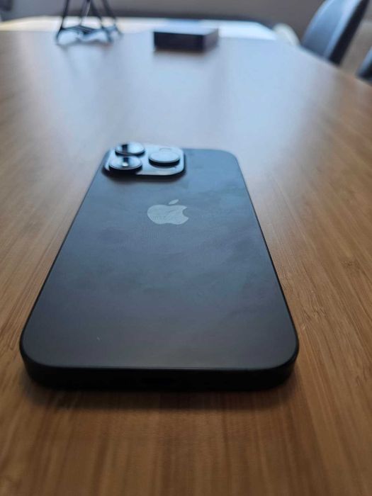 iPhone 15 Pro, Black Titanium, 512GB