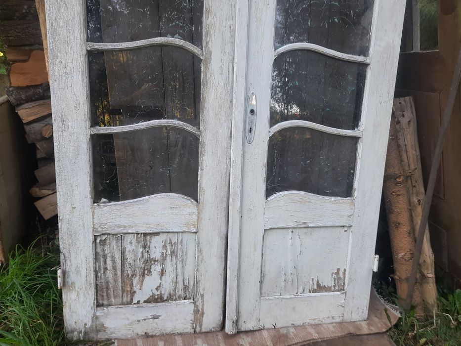 Stare drzwi sosnowe, bardzo ładne