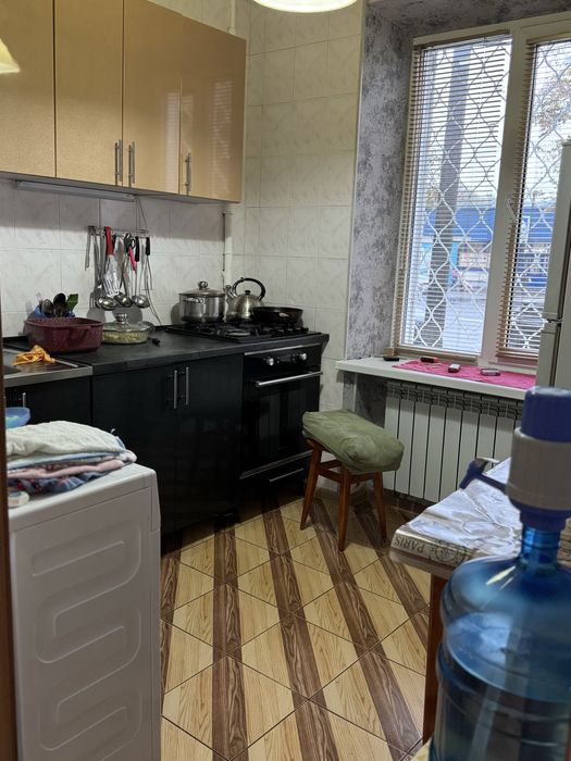 Продажа 2 комнатной квартиры на Александровском проспекте 136/8