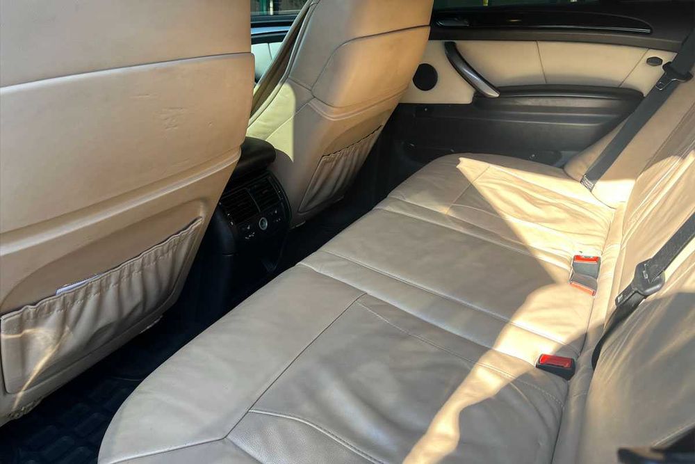 BMW X5 2006 року