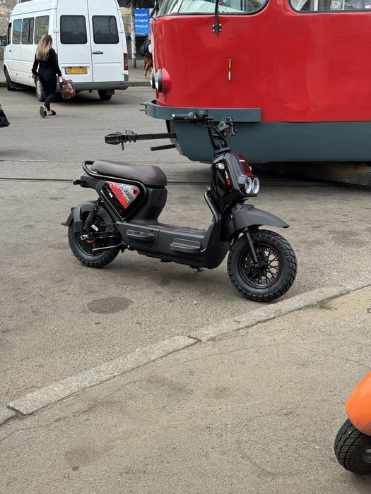 електроскутер, читайте опис