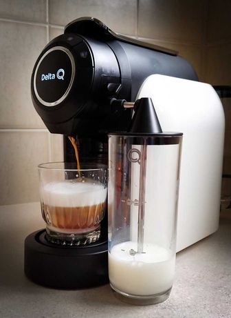 Ekspres kapsułkowy Delta Q Milk Qool do kawy nowy czarny