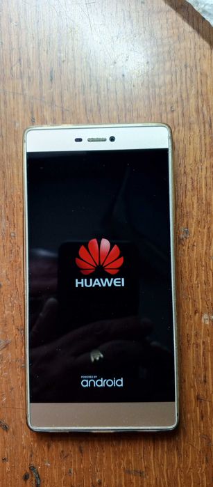 Huawei P8 не лайт.