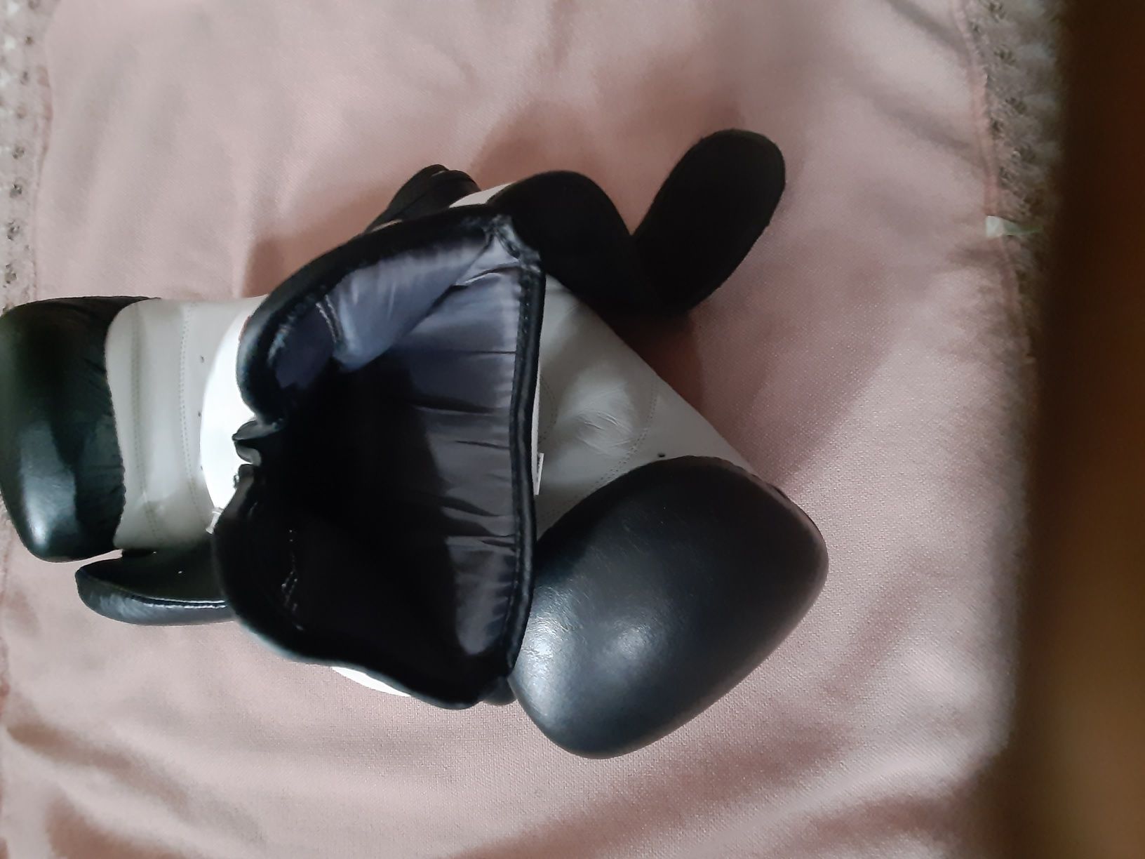 Перчатки кожаные ММА  и Бокс