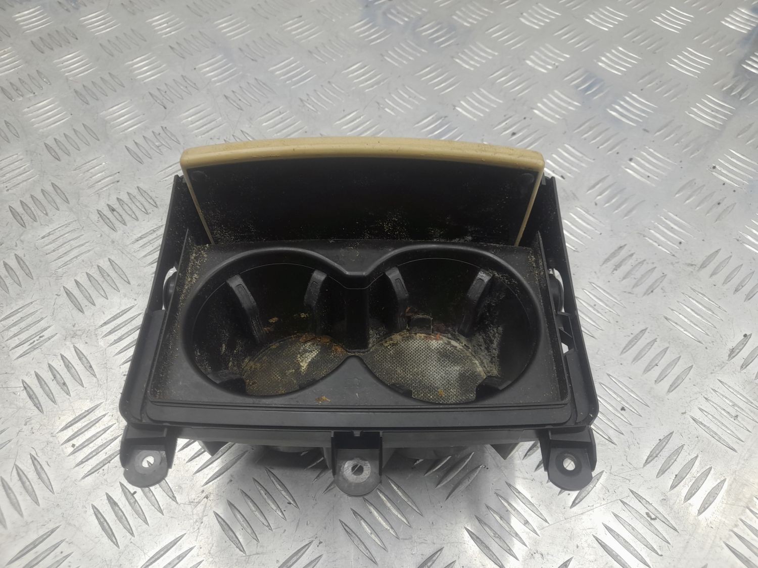 Накладка центральной консоли с подстаканником 4G0862534BH9 для Audi A7