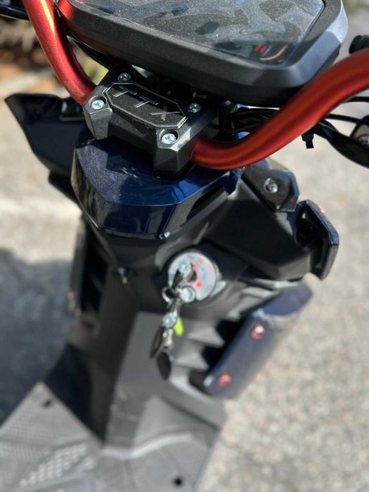 Електричний мопед Corso Hurrican 2500Вт літій-залізо-фосфатний