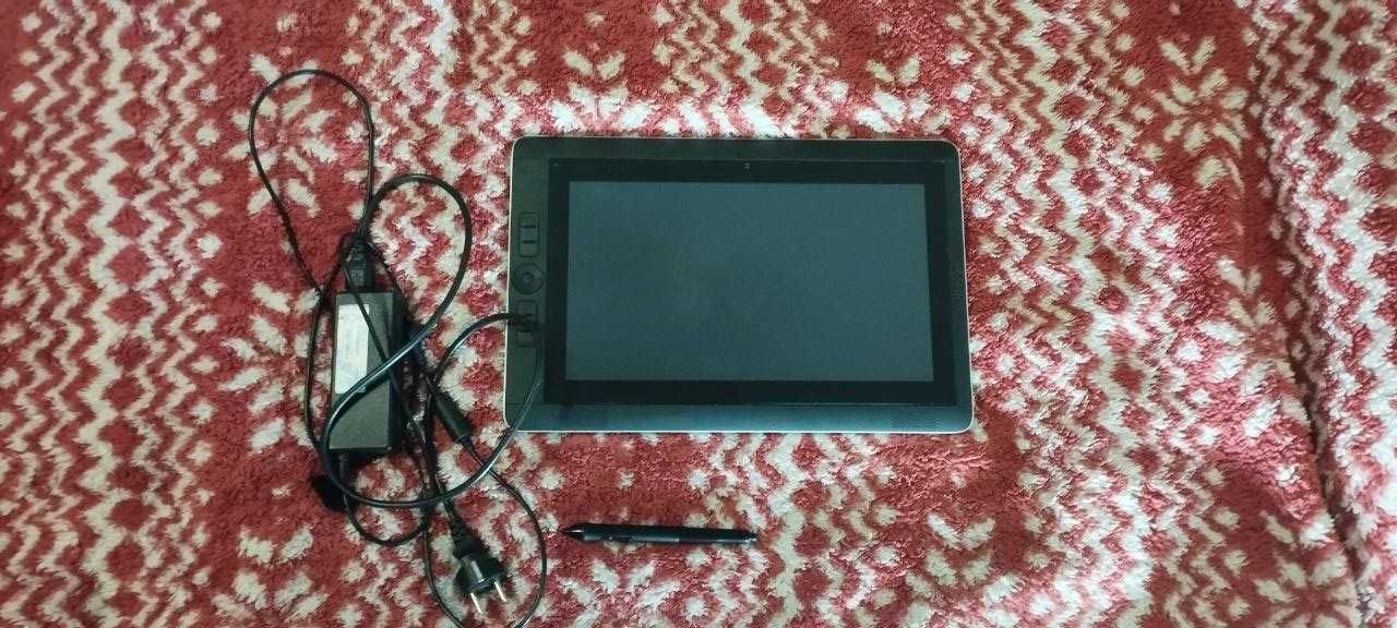 Графічний планшет - комп'ютер Wacom DTH-W1310M i7/16/256