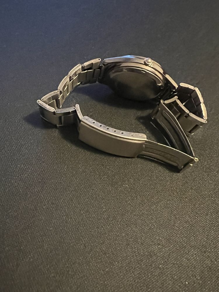 Stary zegarek Geneva Stainless Steel
