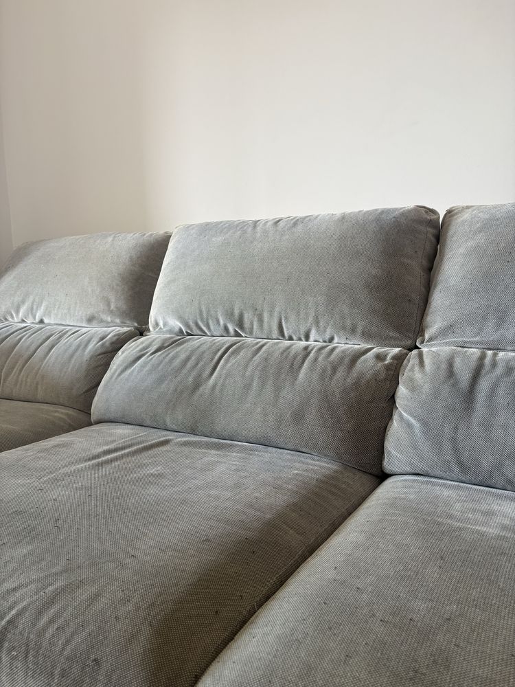 Sofá cama com chaise longue