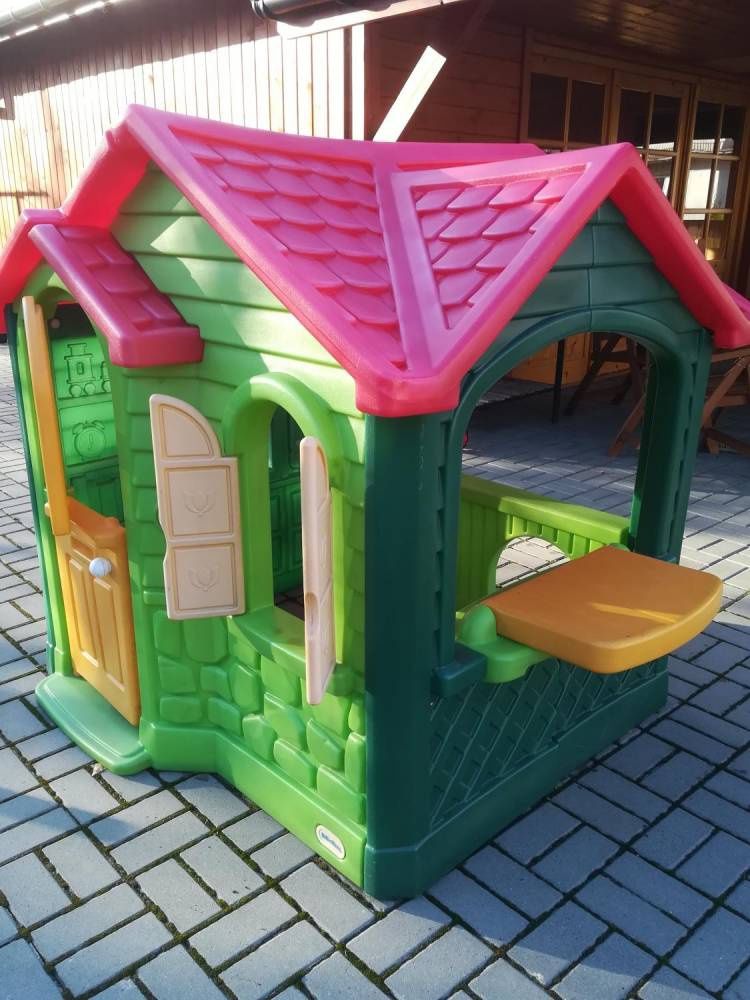 Domek dla dzieci little tikes
