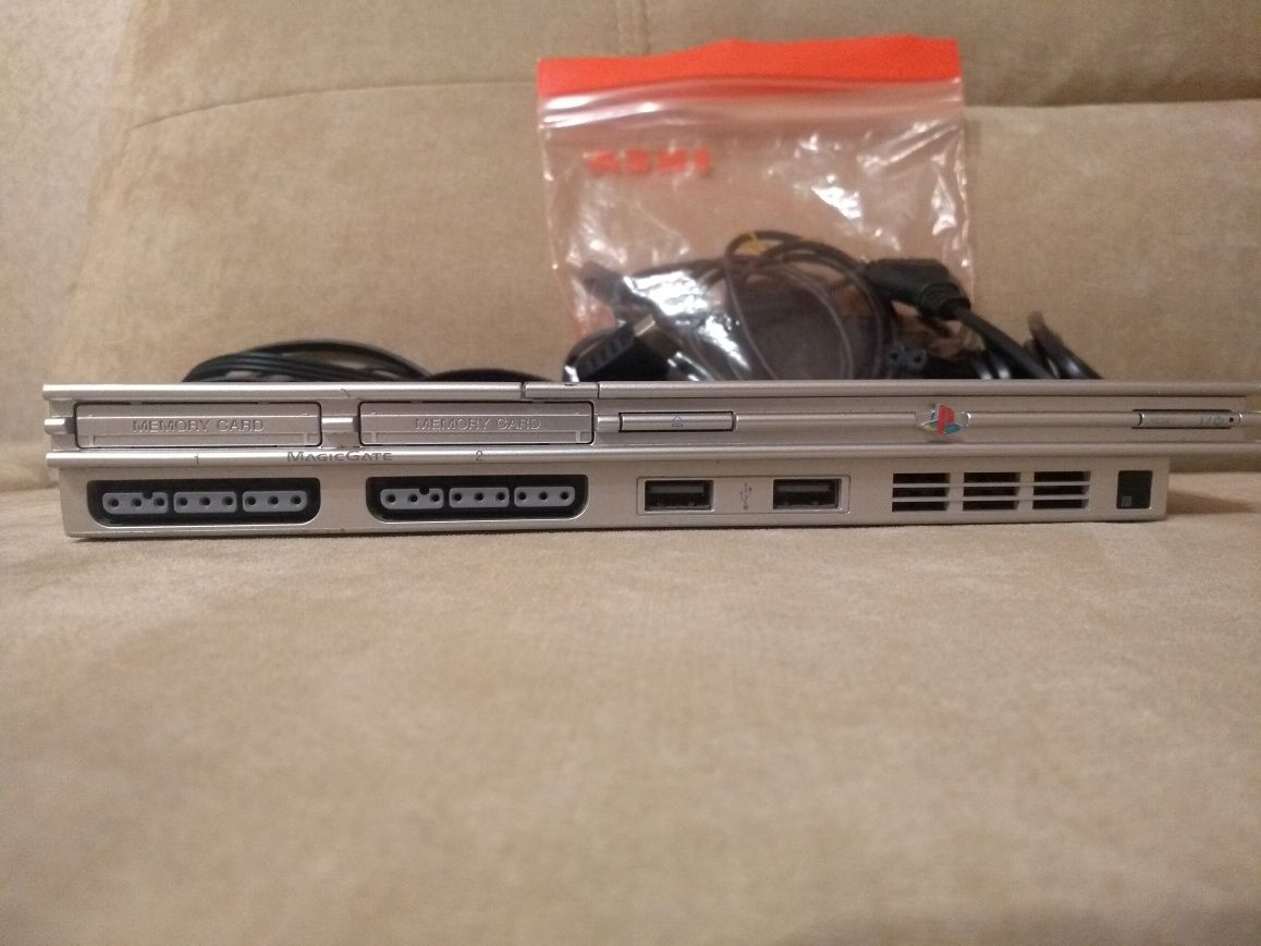 PlayStation 2 Slim, sprawna, dobry stan