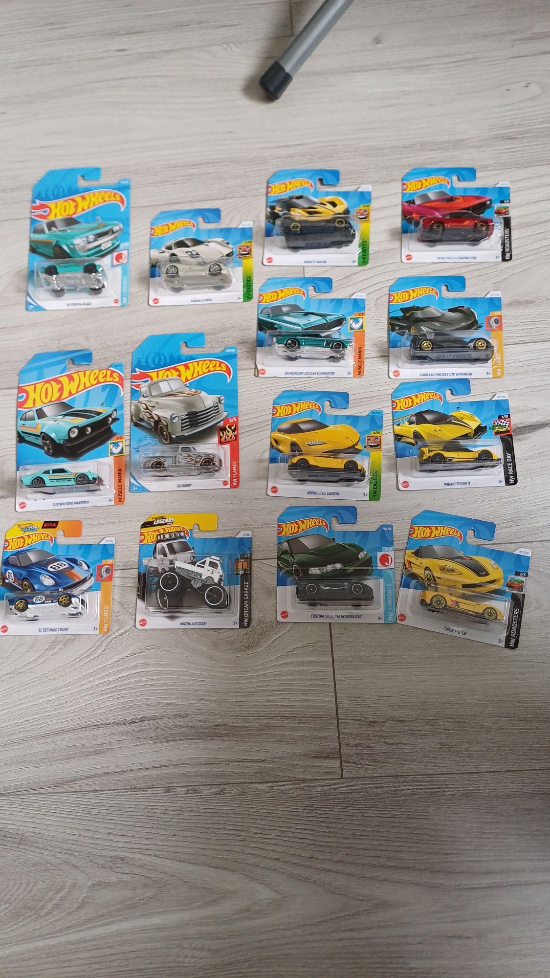 Autka Hot wheels