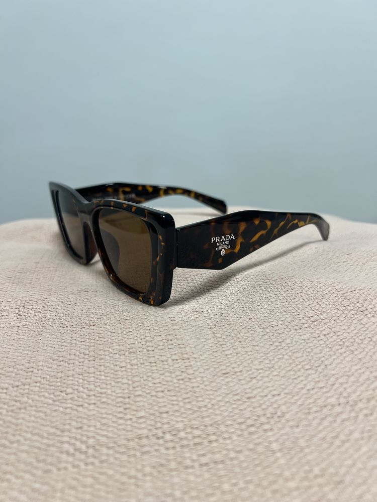 Oculos de sol NOVOS