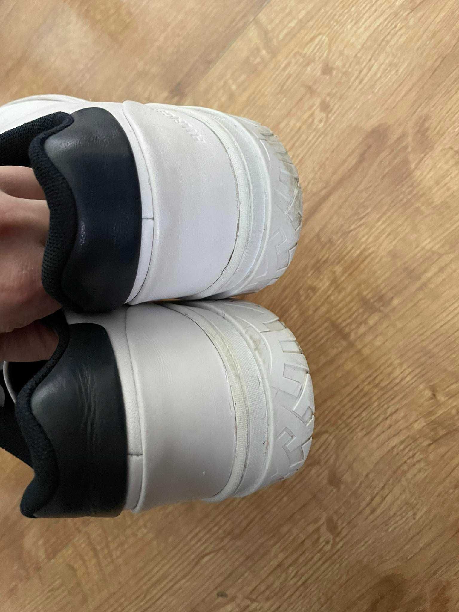 Tommy Hilfiger sneakersy skórzane Modern iconic court białe 41 buty
