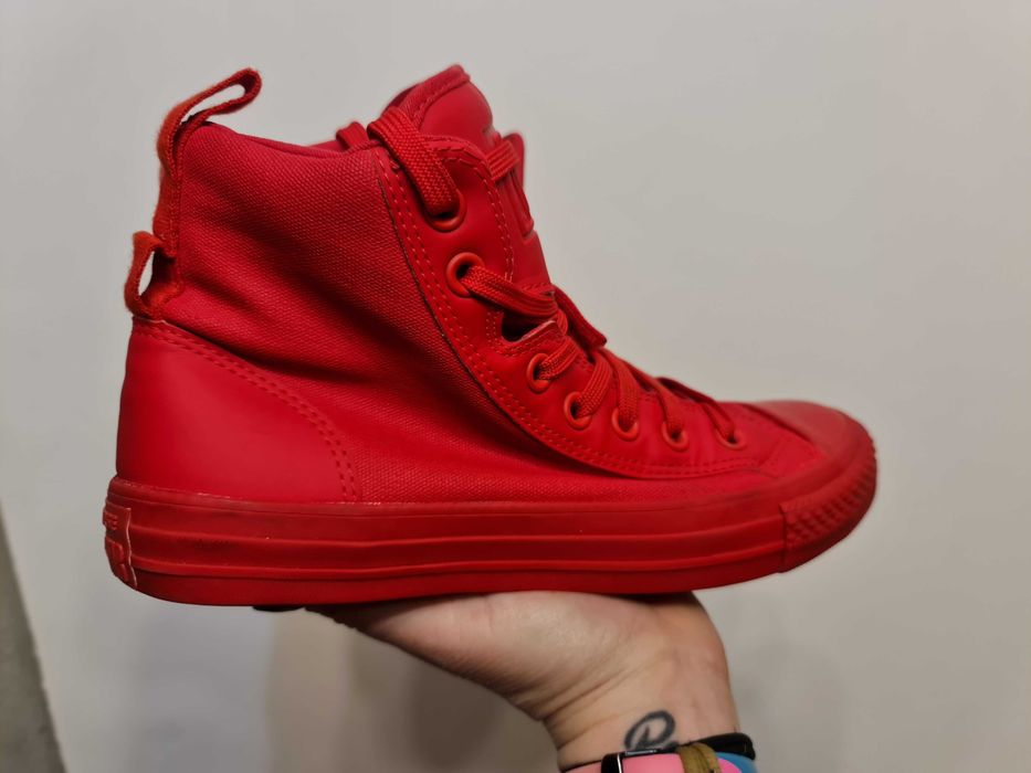Bardzo ładne czerwone trampki Converse rozmiar 39