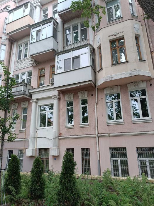 Продаж 2 к.квартири пр.Чеховський 11, Львівська площа, центр