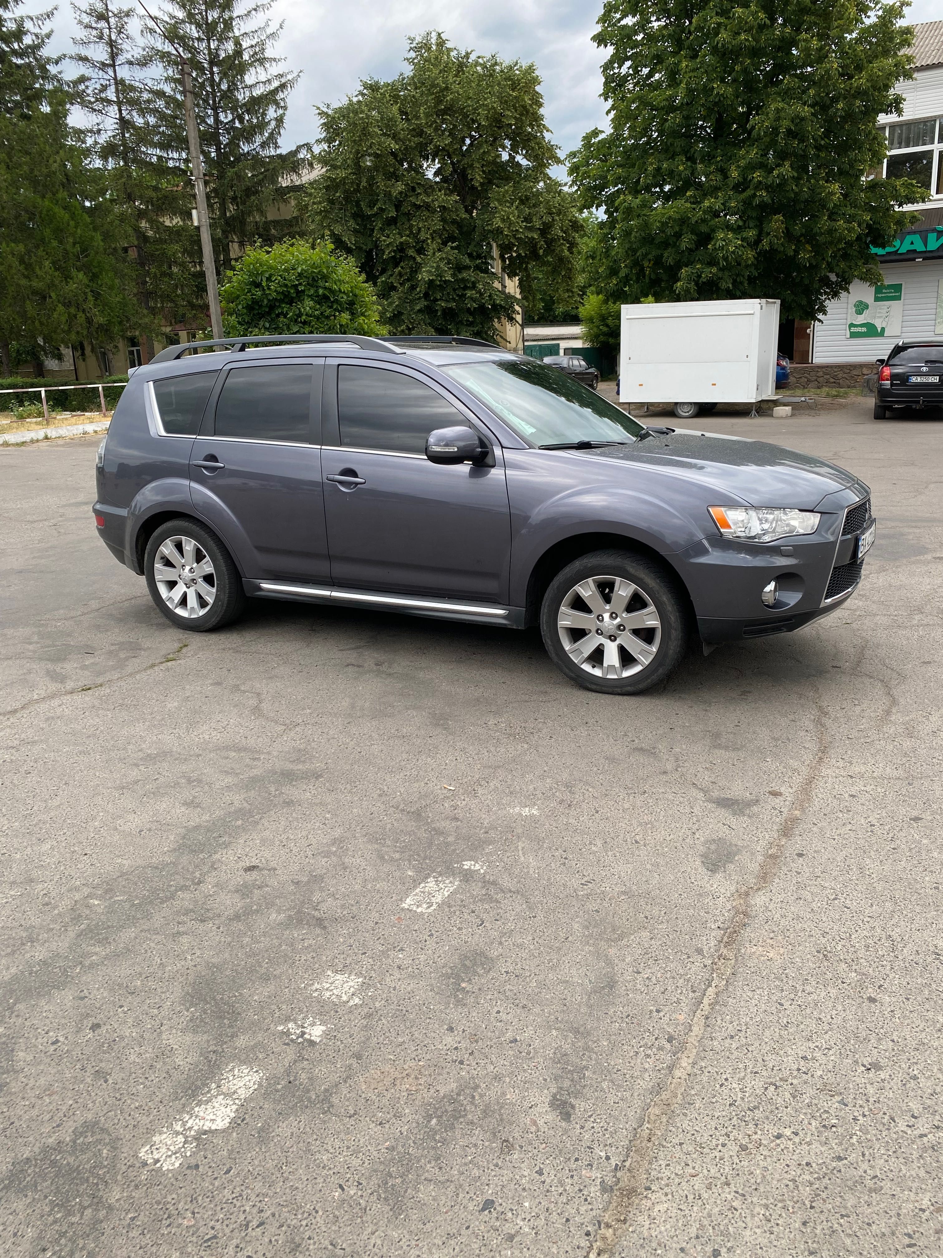 Продам Mitsubishi Outlender  XL
