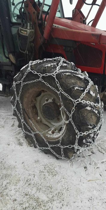 Łańcuchy śniegowe traktor ciągnik Ursus c330 C360 12.4-28  wzmacniane