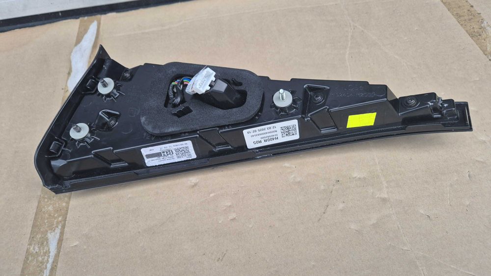 Lampa tylna LED PRAWY TYŁ w Klapę Kia Sportage V 21- OE 92404-R2000 EU