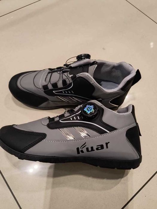 Buty męskie, sportowe r. 40, kolor szary