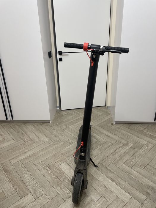 Електросамокат HX X8F10G 10" 350W 10.4Ah (36V) 25км/год Чорний