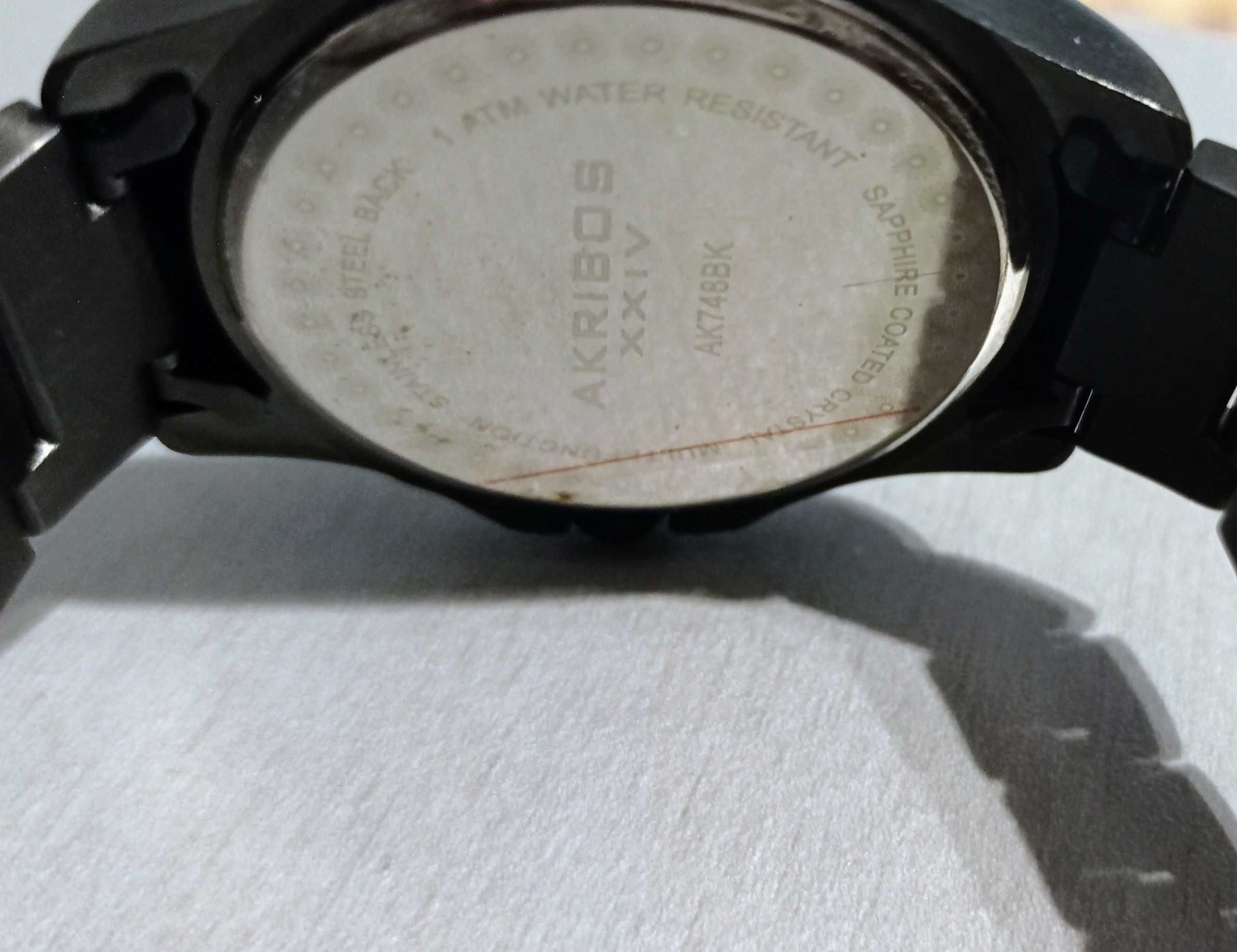Zegarek kwarcowy ze stali Czarny- akribos