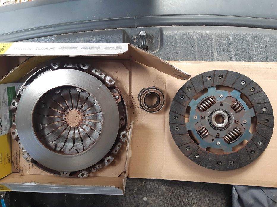 Сцепление vw caddi. 1.6d.